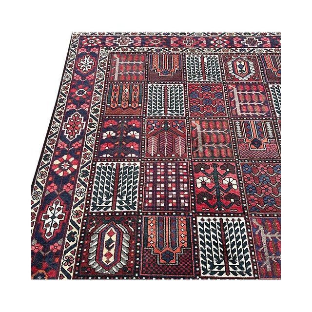 6x10 Old Persian Bakhtiari Area Rug - 501975 For Sale - Image 9 of 13