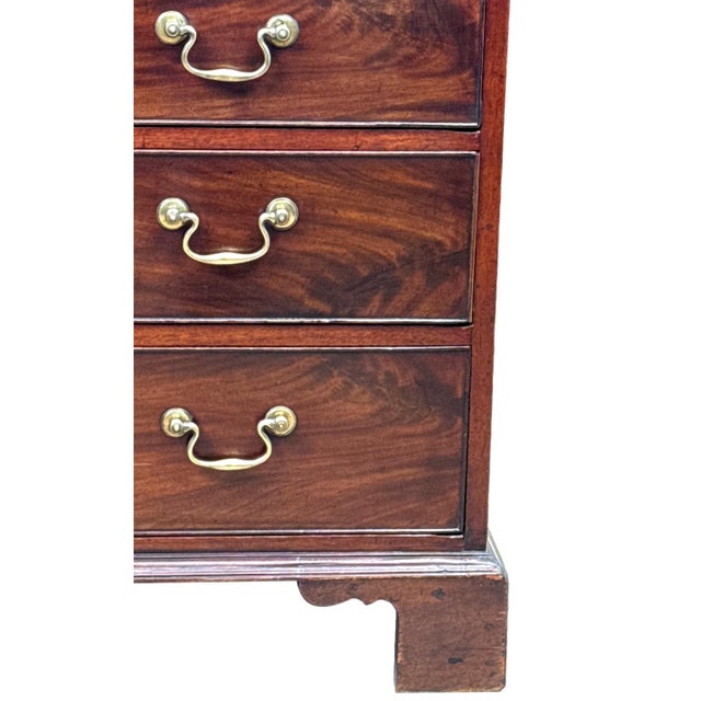Mid 18th Century Chippendale Mahogany Chest of Drawers, 1760 For Sale - Image 5 of 11