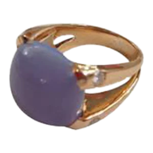 18kt Yellow Gold Cushion Ring with Cabochon Chalcedony and Diamonds