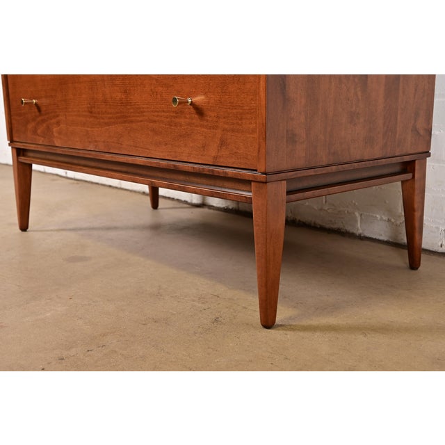 Paul McCobb Planner Group Solid Birch Dresser or Chest of Drawers, Newly Refinished For Sale - Image 11 of 15