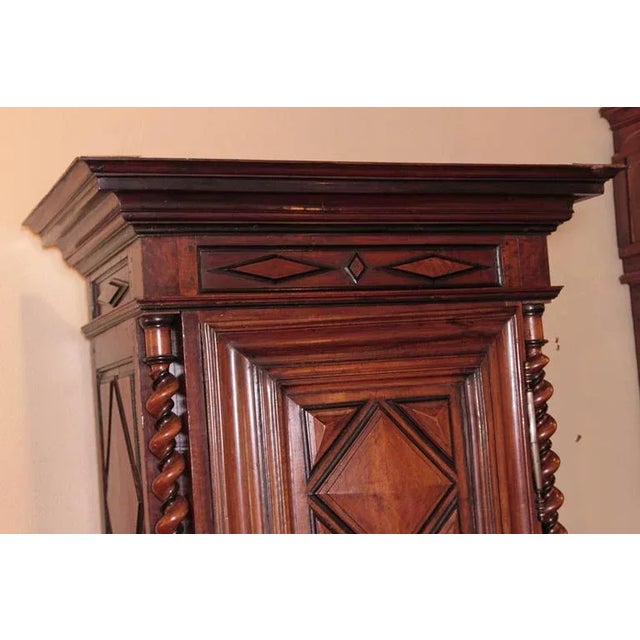 18th Century French Louis XIII Walnut Bonnetière Armoire From Périgord For Sale - Image 4 of 10
