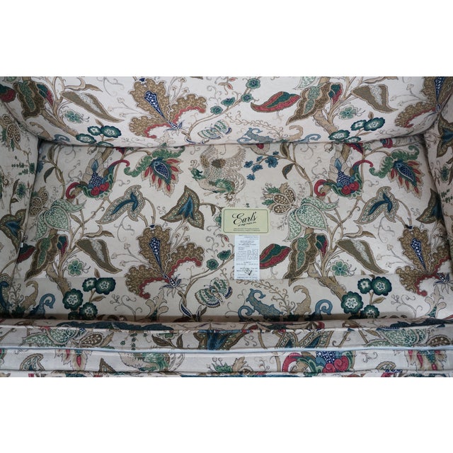 Late 20th Century Earls of High Point Chippendale Mahogany Camelback Settee Loveseat Crewel Fabric For Sale - Image 12 of 18