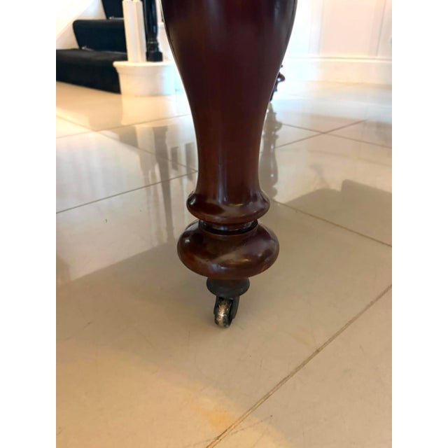 Antique William IV Extendable Dining Table in Figured Mahogany, 1835 For Sale - Image 12 of 15