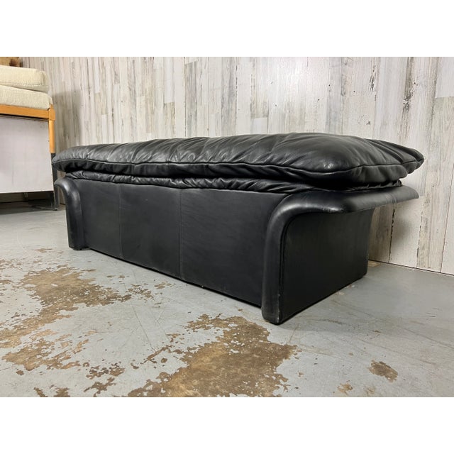 Late 20th Century Post Modern Leather Bench For Sale - Image 5 of 13