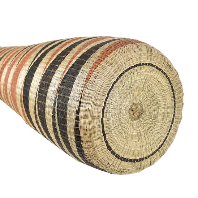 African Early 20th Century Tutsi Tight Weave Wedding Basket Vase Rwanda 32 Inch For Sale - Image 3 of 5