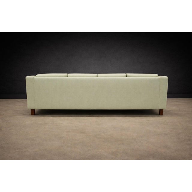 Mid-Century Modern Sergio Rodrigues “Caola” Sofa in Brazilian Rosewood and Green Fabric, 1960s - Lot 125 For Sale - Image 3 of 13