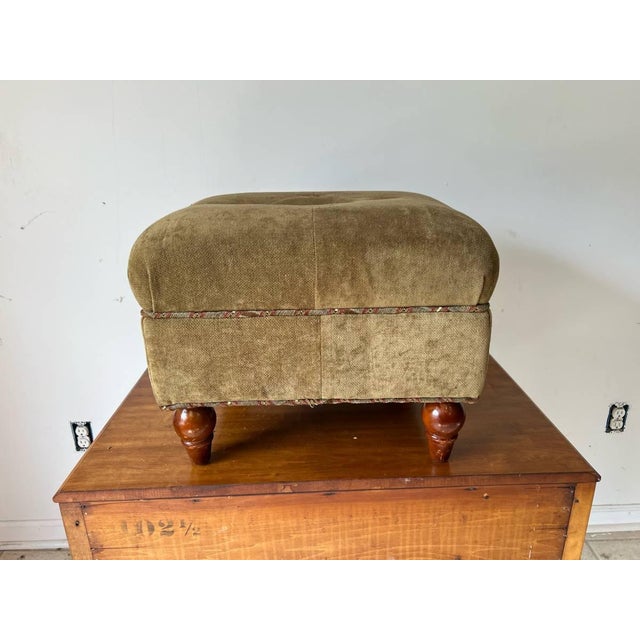 Late 20th Century Vintage Victorian Style Tufted Ottoman For Sale - Image 4 of 10