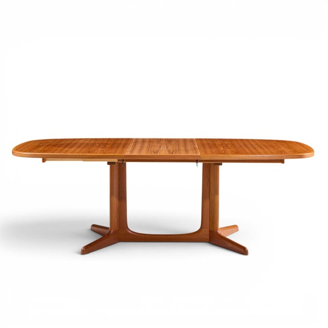 Gudme Møbelfabrik Mid Century Teak Expanding Dining Table With 2 Leaves For Sale - Image 10 of 14