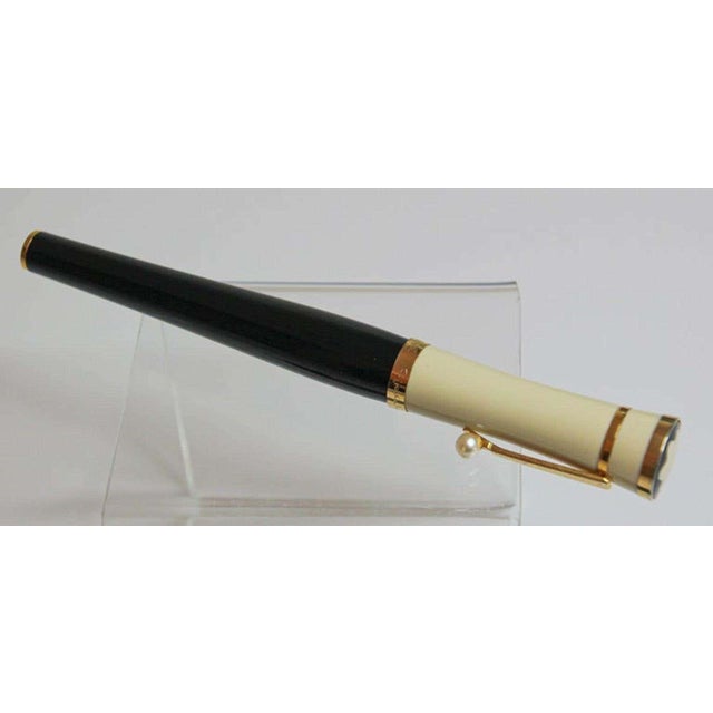 Montblanc Greta Garbo Special Edition Ballpoint Pen with Akoya Pearl, Germany For Sale - Image 11 of 16