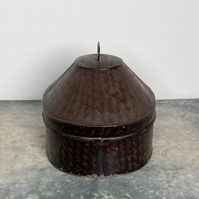 Mid 19th Century Tole Hat Box, England 19th Century For Sale - Image 5 of 7