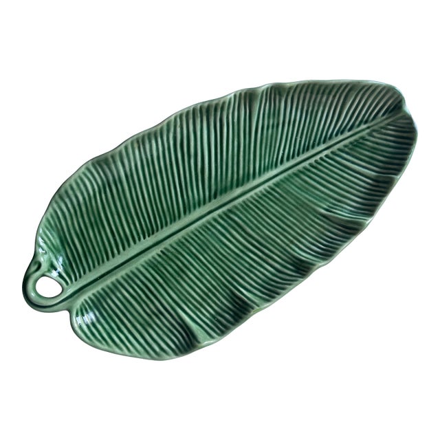 Vintage Bordallo Pinheiro Green Banana Leaf 15" Platter For Sale