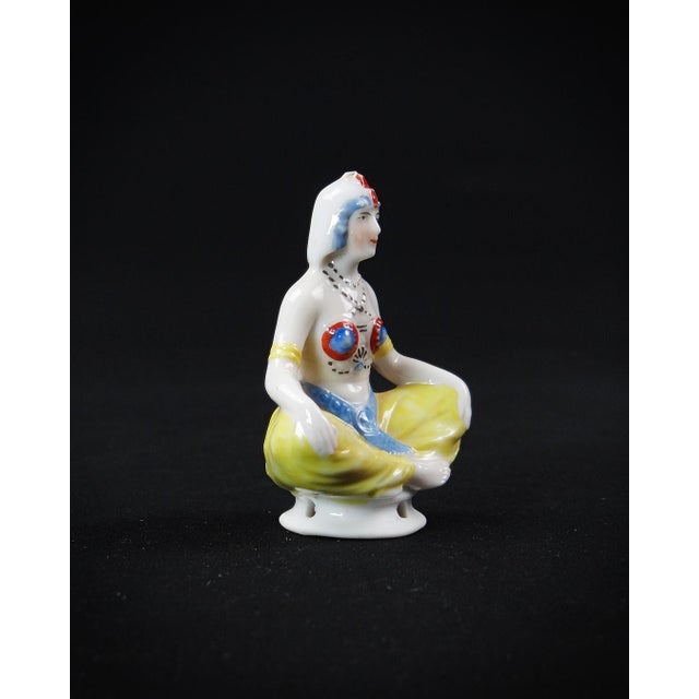 Early 20th Century Orientalist Half-Doll in Thuringian Porcelain Half-Figurine by Salammbô, 1920 For Sale - Image 4 of 12