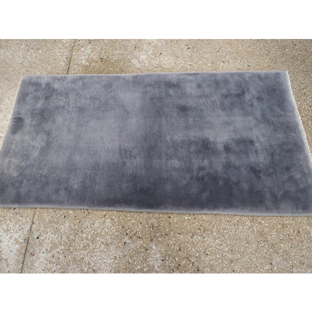 Galerie Shabab Collection Mid-20th Century Chinese Art Deco Throw Rug For Sale - Image 4 of 8