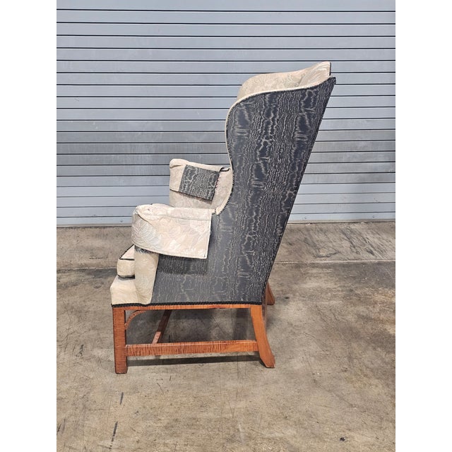 Late 20th Century Tiger Maple Williamsburg Style Hepplewhite Wingback Chair For Sale - Image 10 of 10