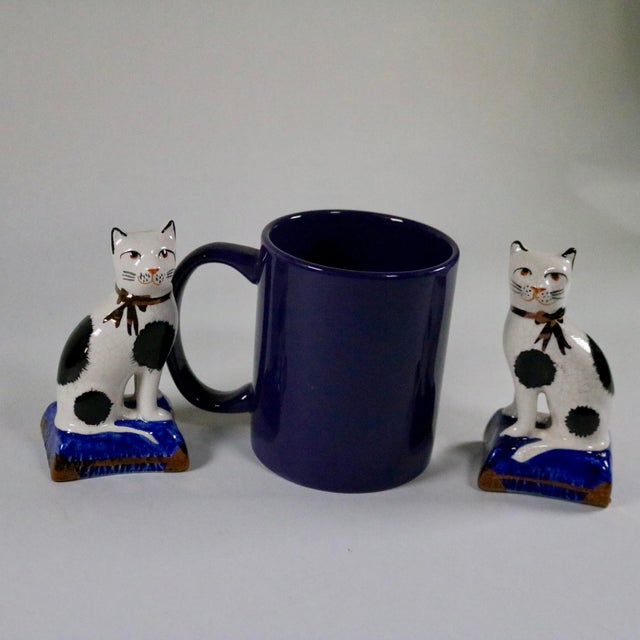 Pair of Vintage English Staffordshire Style Black & White Cat Figurines on Blue Pillows For Sale - Image 9 of 11