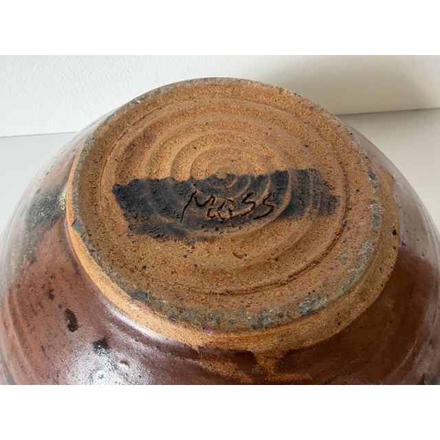 Brown 1980s Vintage Mess Handmade Studio Pottery Ceramic Bowl – Signed For Sale - Image 8 of 12