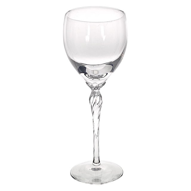 Lenox Aria lead crystal champagne flutes, offered as a matching set of five. Produced during the late twentieth century,...