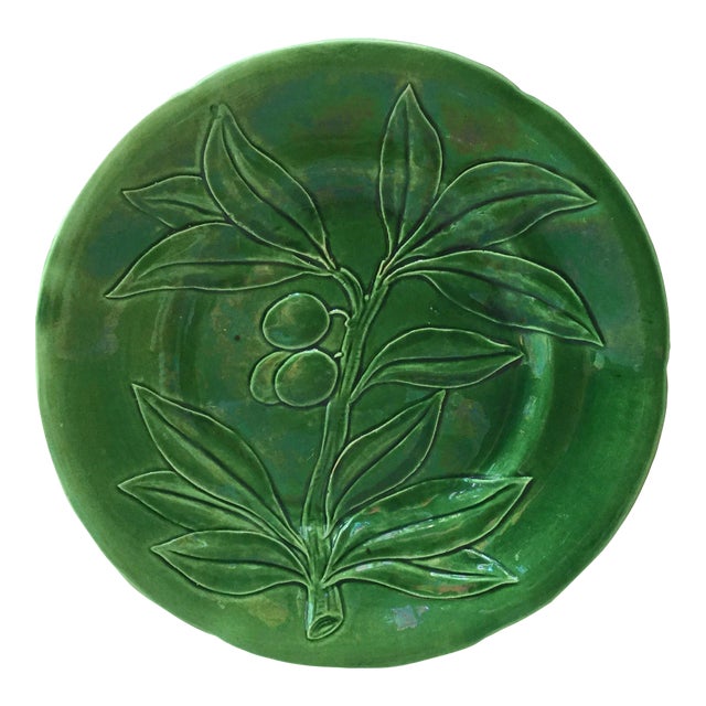 Late 19th Century Choisy-le-Roi Green Majolica Olive Plate For Sale