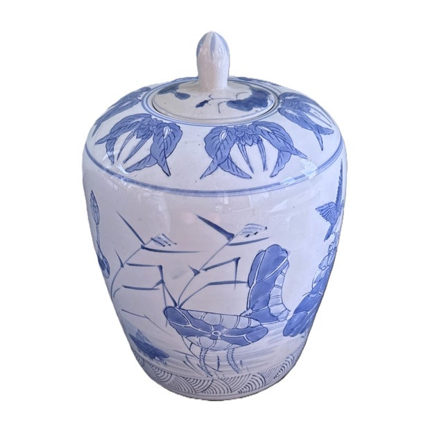 Chinoiserie Blue and White Mid-Century Chinoiserie Temple Jar For Sale - Image 3 of 7