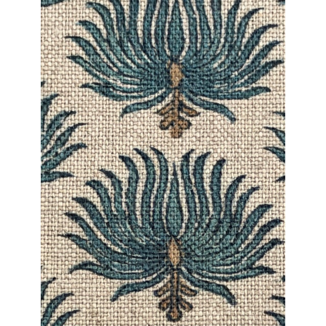 Traditional Sea Bloom Linen Fabric by Bastideaux Artisan Textiles 3 Yards For Sale - Image 3 of 5