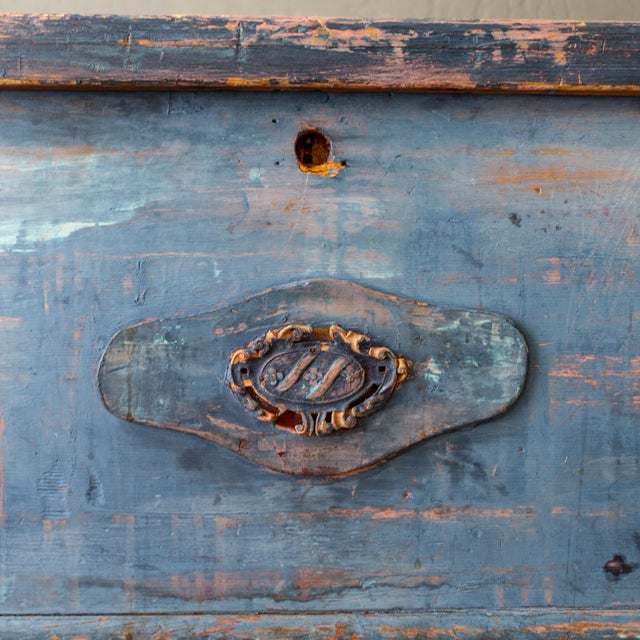 Rustic Blue Painted Cedar Blanket Chest Trunk With Empire C Curved Feet For Sale - Image 15 of 17