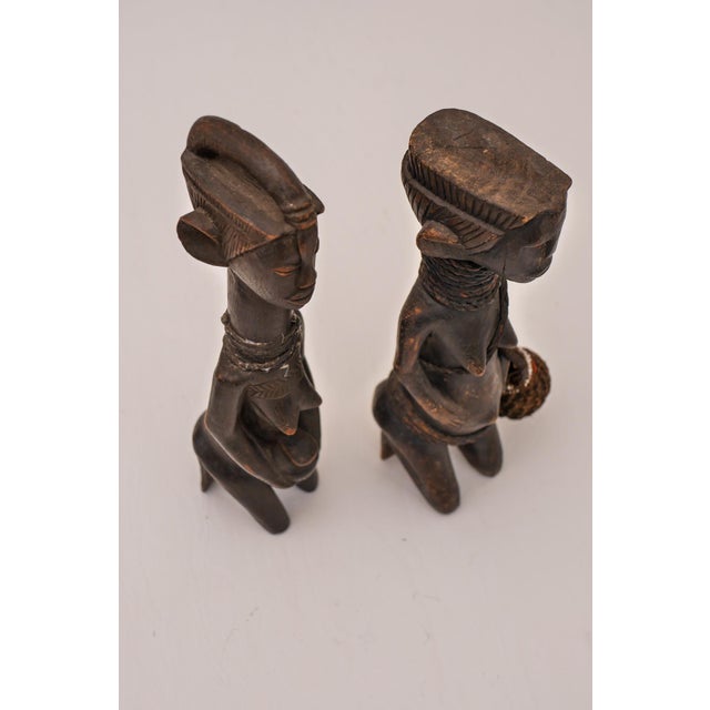 Mid-20th Century Traditional African Hardwood Tribal Nude Female Statues, 1920s, Set of 2 For Sale - Image 9 of 18