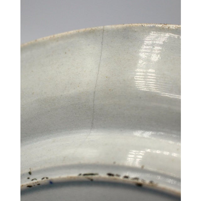 C. 1820-30 Pair of English Pearlware Plates For Sale - Image 4 of 5