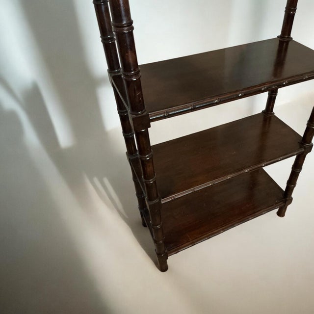 Traditional Mid-Century Regency Style Carved Mahogany Faux Bamboo Etagere / Shelf / Book For Sale - Image 3 of 6