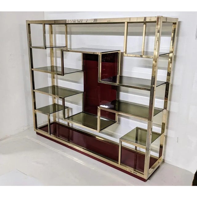 Vintage Italian Bookcase, 1970s, in Good conditions. Designed 1970 to 1979