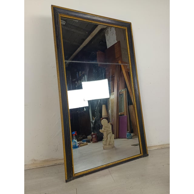 Antique Patinated Mirror in Fir, in Good conditions. Designed before 1890