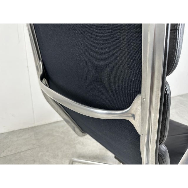 Ea222 Softpad Lounge Chair in Leather by Charles & Ray Eames for Vitra, 1990s For Sale - Image 6 of 11