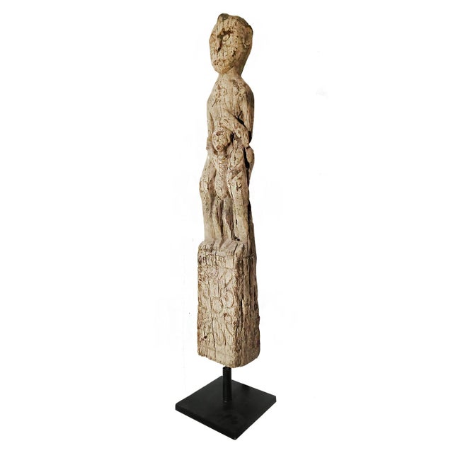 Taupe Dayak "Man and Child" Ironwood Sculpture, Indonesia, Early 20th Century For Sale - Image 8 of 17