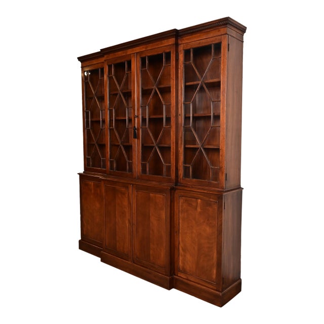 Baker Furniture Style Georgian Carved Mahogany Breakfront Bookcase Cabinet, Circa 1940s For Sale