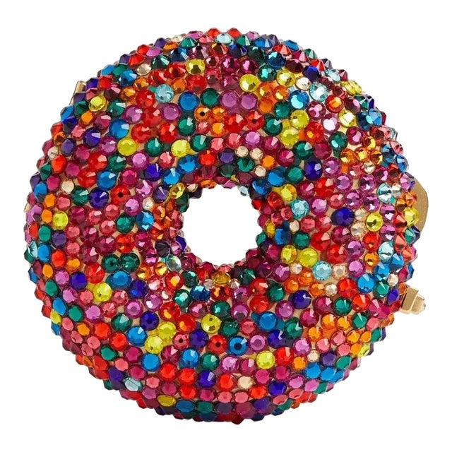 2020 Judith Leiber Donut Pillbox Doughnut Rainbow Sprinkles Pill Box For Sale