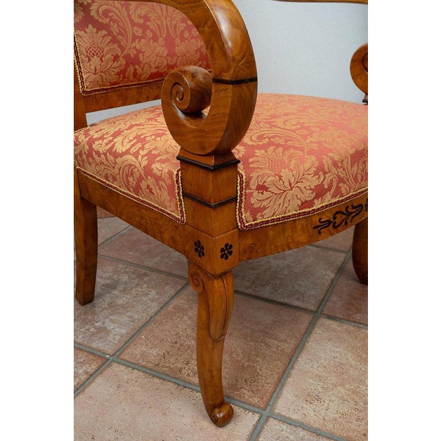 Antique Charles X Armchairs in Elm Briar and Amaranth, France, 19th Century, Set of 2 For Sale - Image 3 of 6