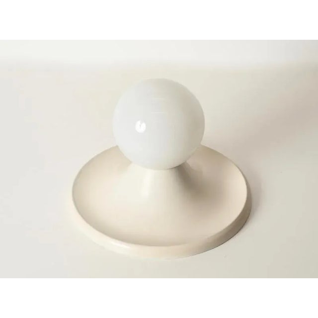 Metal Large Ivory Light Ball Wall Lamp by Castiglioni for Flos, 1965 For Sale - Image 7 of 12