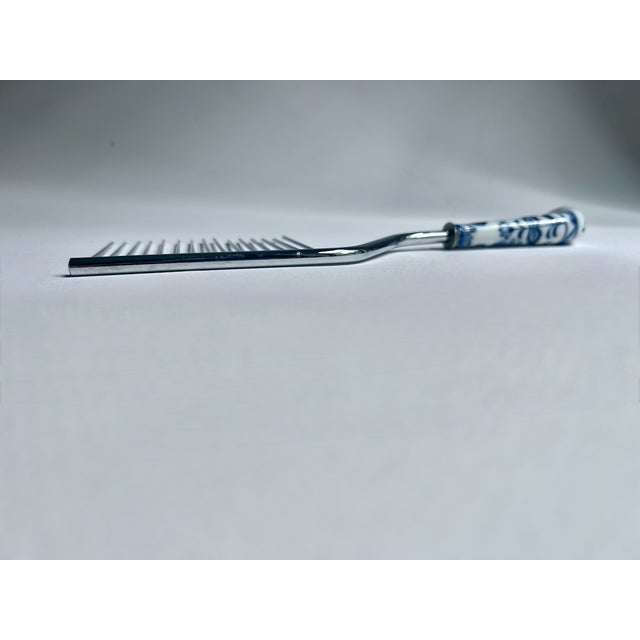 White Mid 20th Century Japanese Blue Danube Porcelain Cake Breaker For Sale - Image 8 of 18