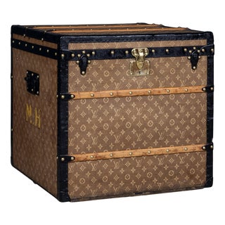 Antique Trunk in Woven Canvas from Louis Vuitton, 1900 For Sale