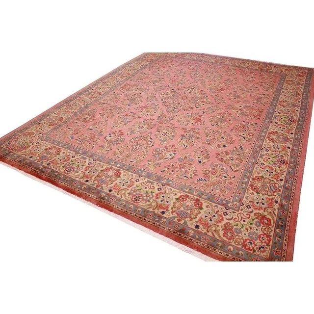 Textile Middle Eastern Hand-Knotted Sarough Rug in Wool For Sale - Image 7 of 10