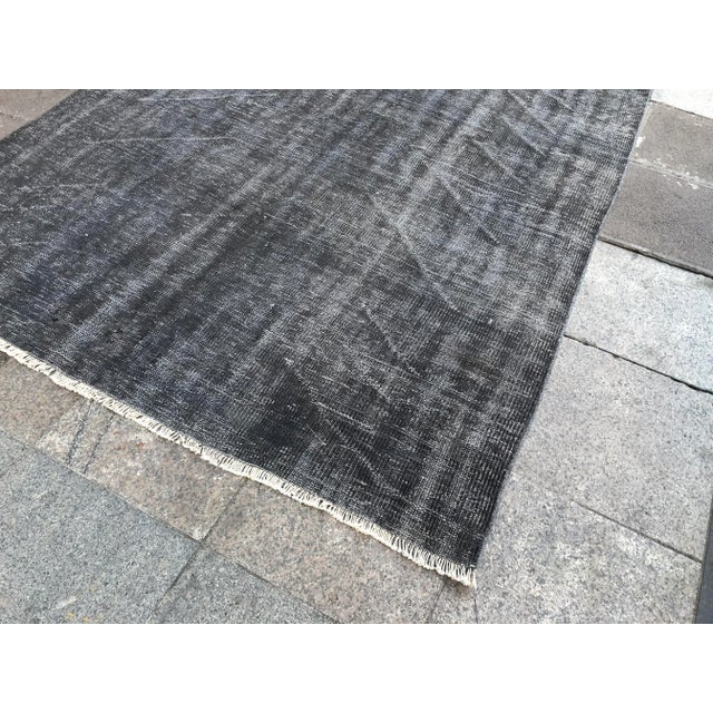 1960s Vintage Turkish Oushak Rug - 5′6″ × 7′10″ For Sale - Image 6 of 10