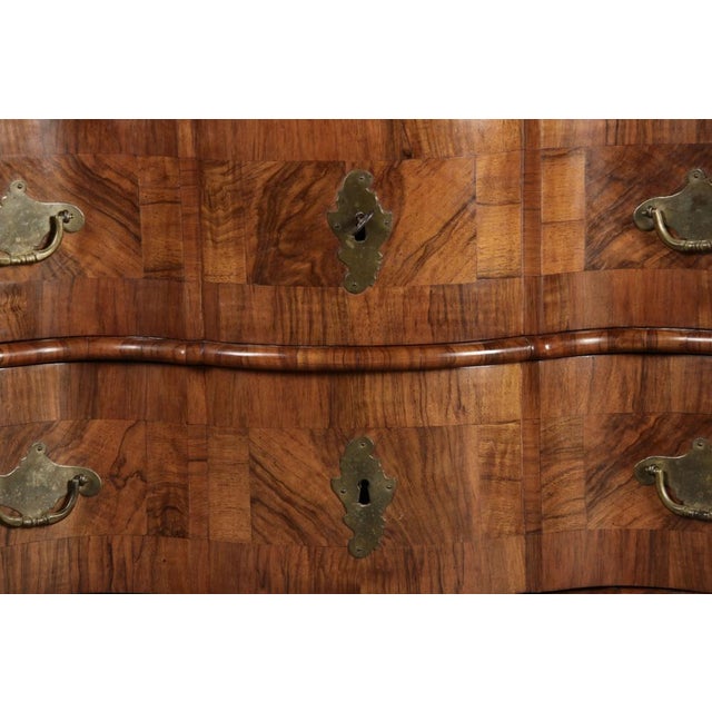Small Baroque Chest of Drawers in Walnut, 1750s For Sale - Image 12 of 18