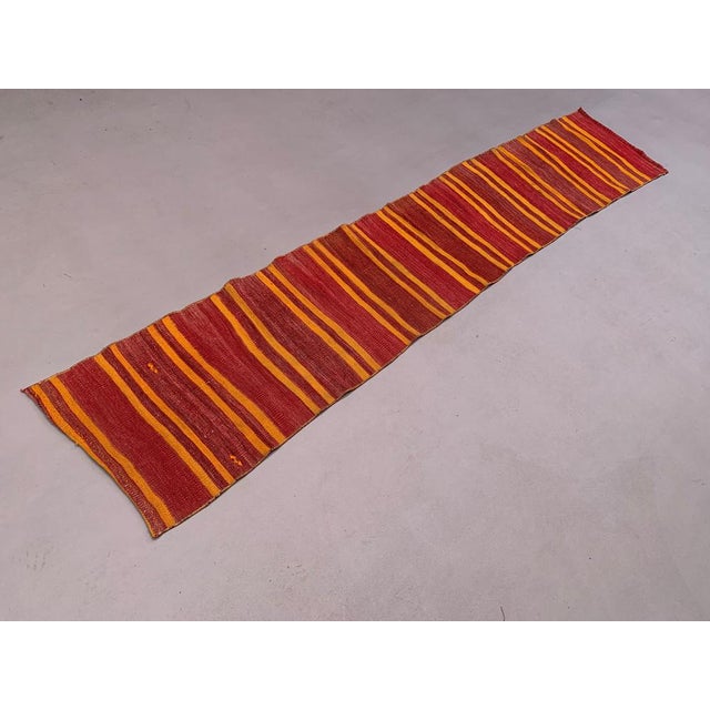 Pattern: Geometric Shape: Runner Size: 272x52 cm Regional Design: Kilim Material: Wool Item Length: 272 Colour:...