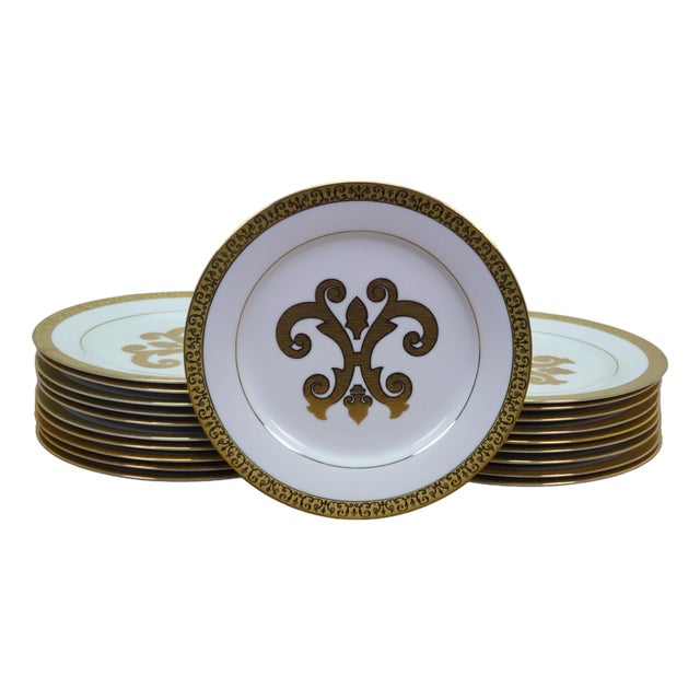 Vintage Royal Gallery Gold Porcelain Buffet Dinner Plates 1991 Macy's - Set of 12 For Sale