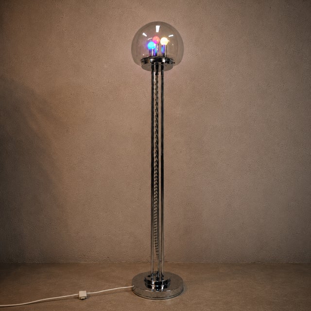 Vintage Italian Space Age Floor Lamp in Chrome and Glass, 1970s For Sale - Image 17 of 17