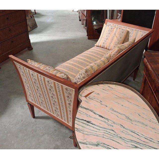 Biedermeier 3-Seater Sofa in Light Wood, in Good conditions. Designed before 1890