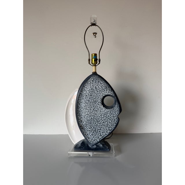Contemporary 1980s Vintage Italian Ceramic Fish Table Lamp With Lucite Base For Sale - Image 3 of 12