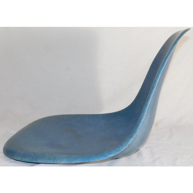 1960s Vintage Elephant Grey (Aka Blue) Herman Miller Rar Fiberglass Rocking Chair With Chrome Legs For Sale - Image 14 of 18