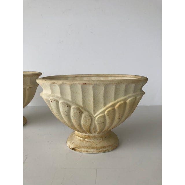 Haeger Fan Tulip Oval Planters - Set of 2 Art Deco style ceramic vases. Size: 8.25"W x 4.74"D x 5.5"H
