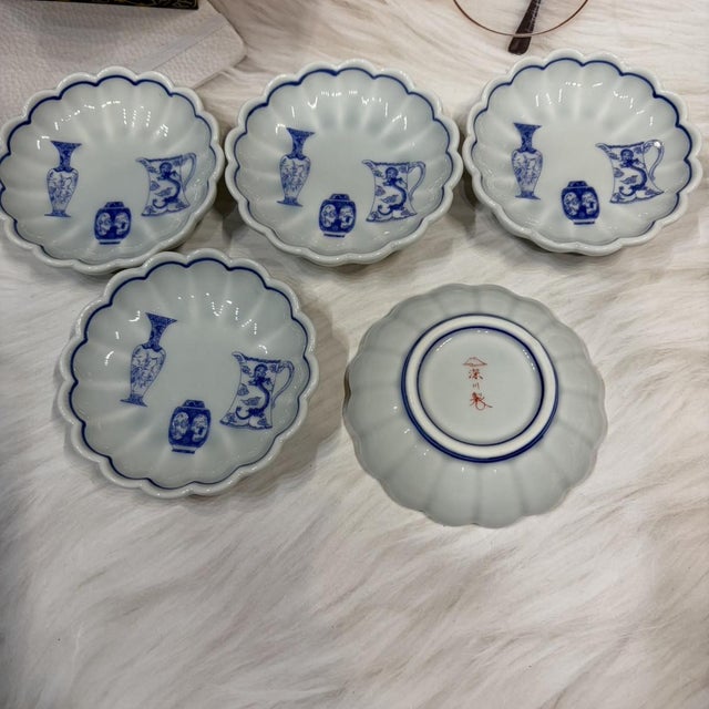 Japanese Late 20th Century Japanese Retro Blue and White Porcelain Plate - Set of 5 For Sale - Image 3 of 5