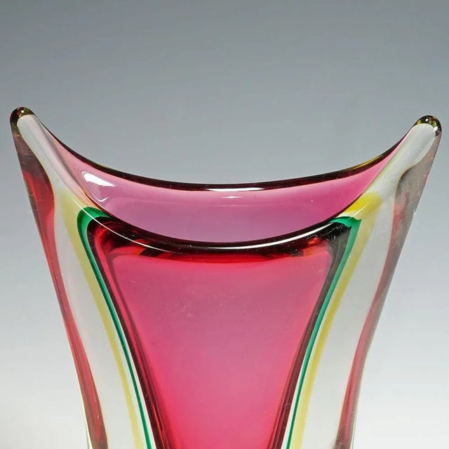 1960s Mid-Century Murano Sommerso Art Glass Vase from C.O.V.E.M, 1960s For Sale - Image 5 of 9